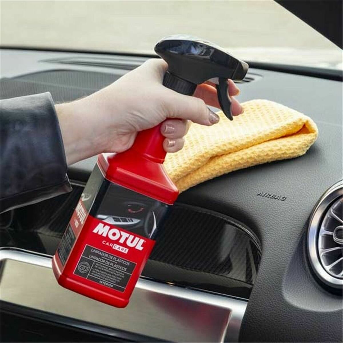 Πλαστικό Καθαριστικό Motul MTL110156 500 ml