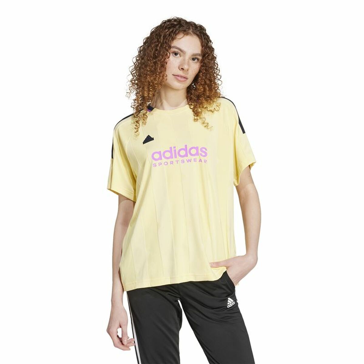 Ανδρική Μπλούζα με Κοντό Μανίκι Adidas Tiro Cut 3 Bandas Jacquard Boyfriend Μπεζ