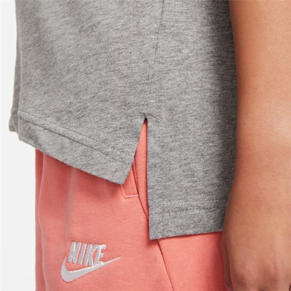 Παιδικό Μπλούζα με Κοντό Μανίκι Nike Sportswear Γκρι