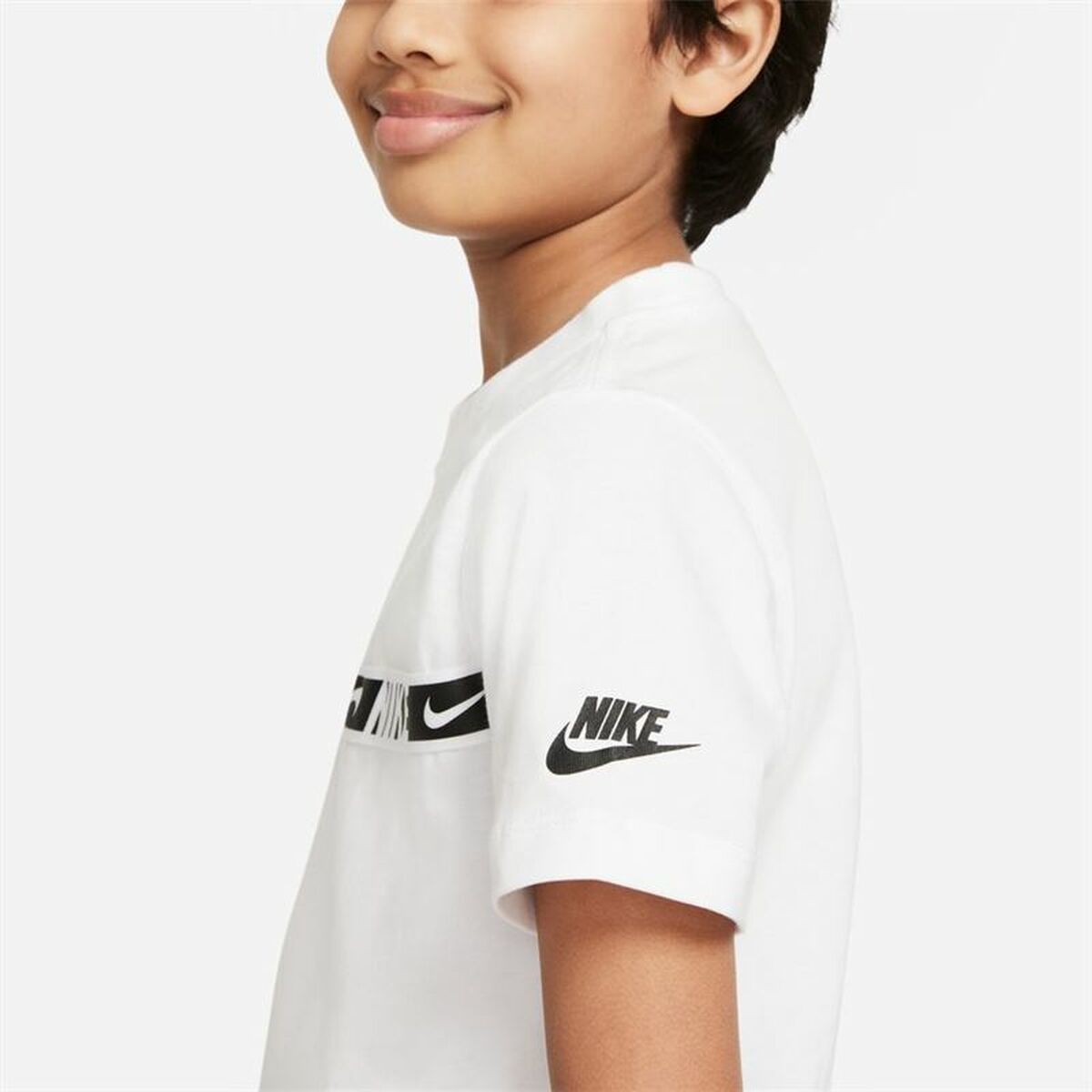 Παιδικό Μπλούζα με Κοντό Μανίκι Nike B-Repeat Λευκό