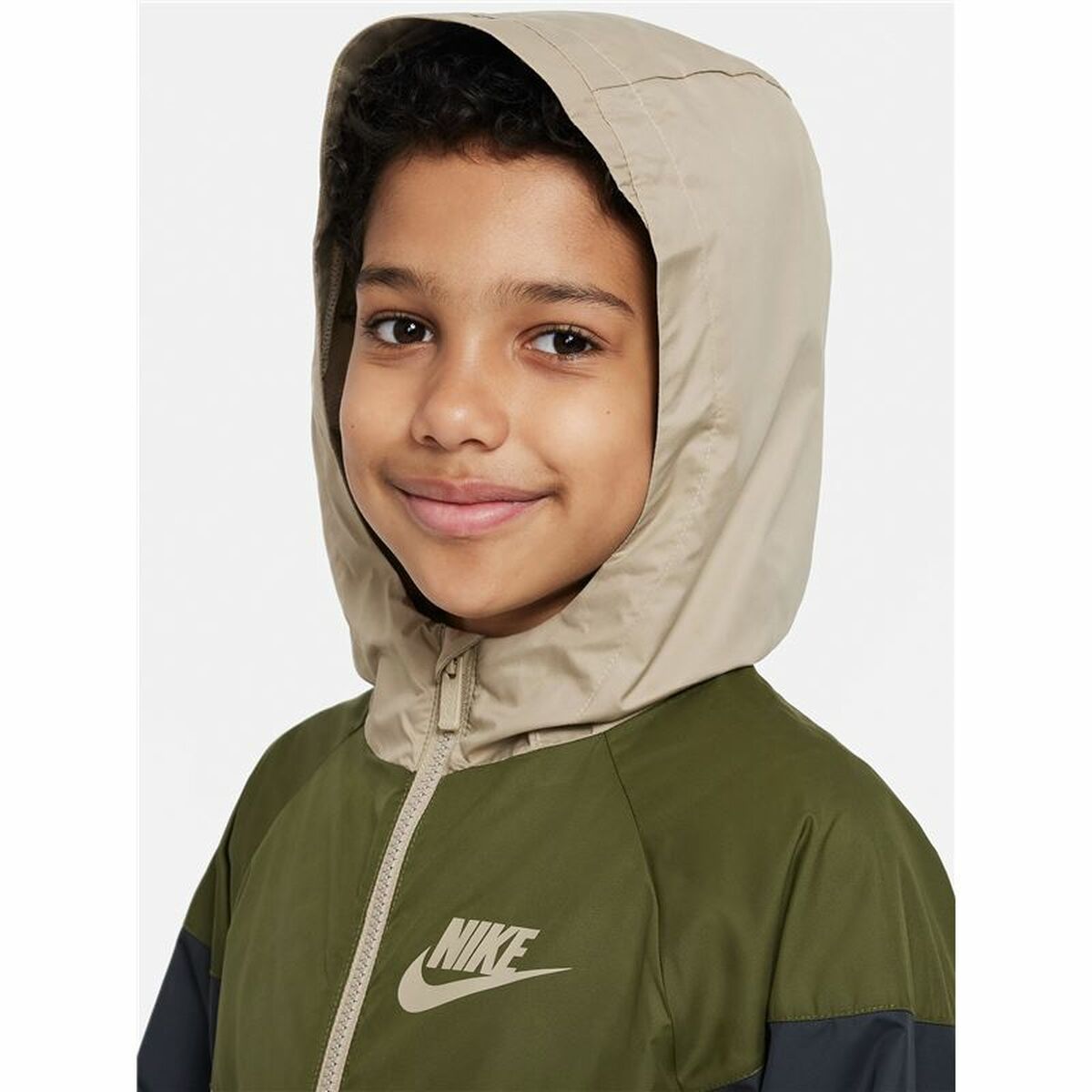 Παιδικό Αθλητικό Μπουφάν Nike Sportswear Windrunner Πράσινο