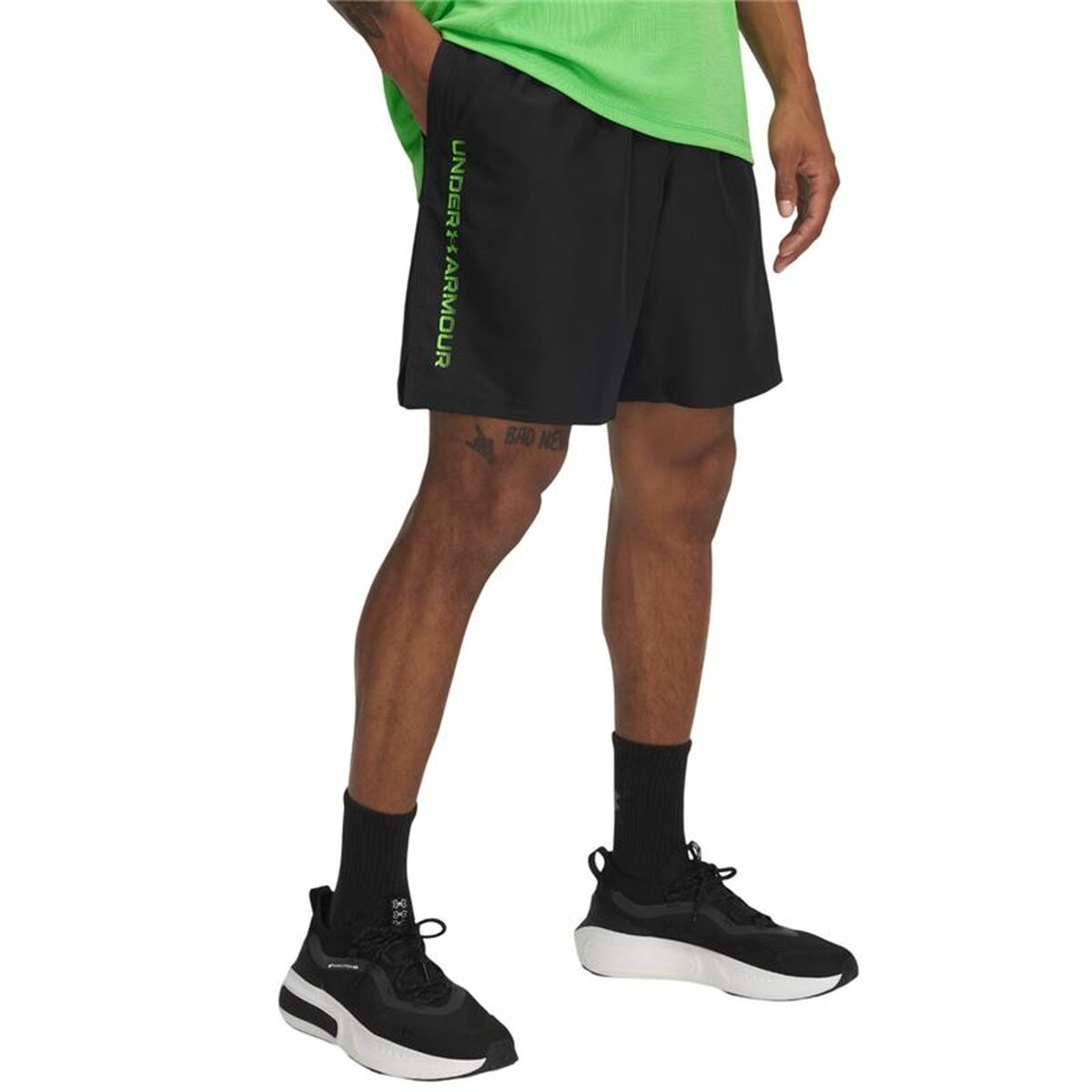 Ανδρικά Αθλητικά Σορτς Under Armour Tech Μαύρο Fitness