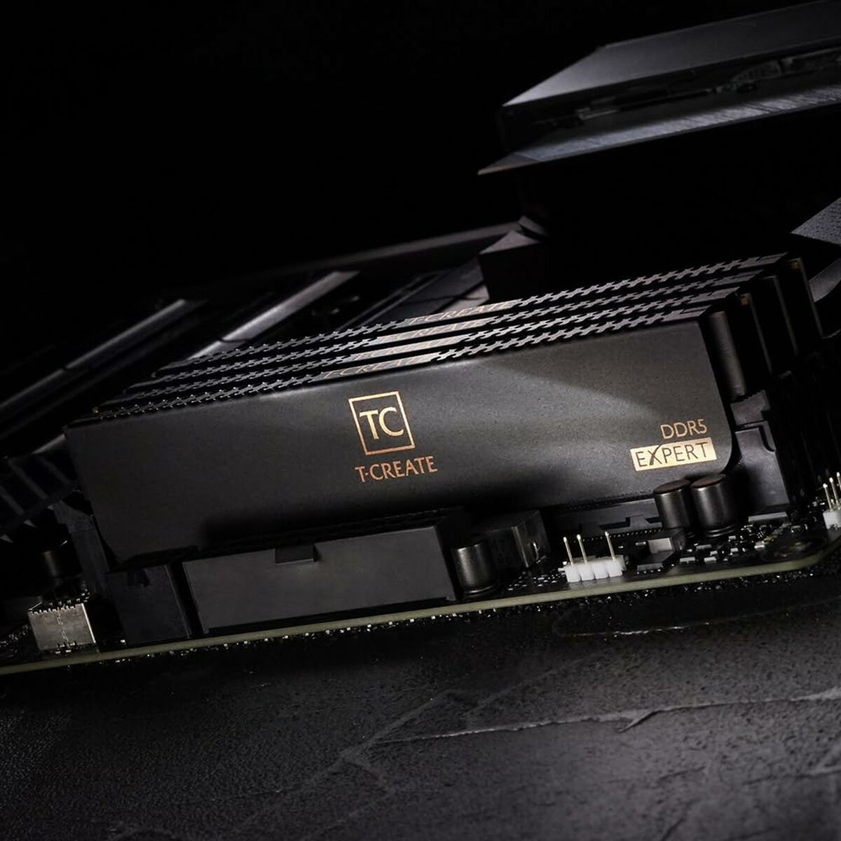 Μνήμη RAM Team Group CTCWD564G6400HC34BDC01