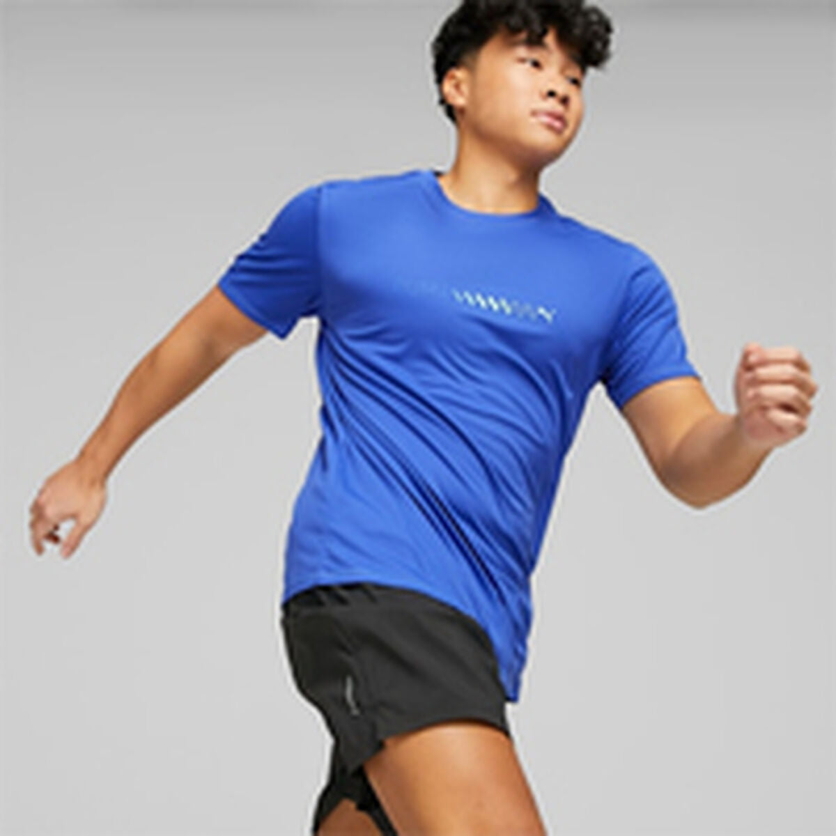 Ανδρική Μπλούζα με Κοντό Μανίκι Puma Run Favorite Logo Μπλε