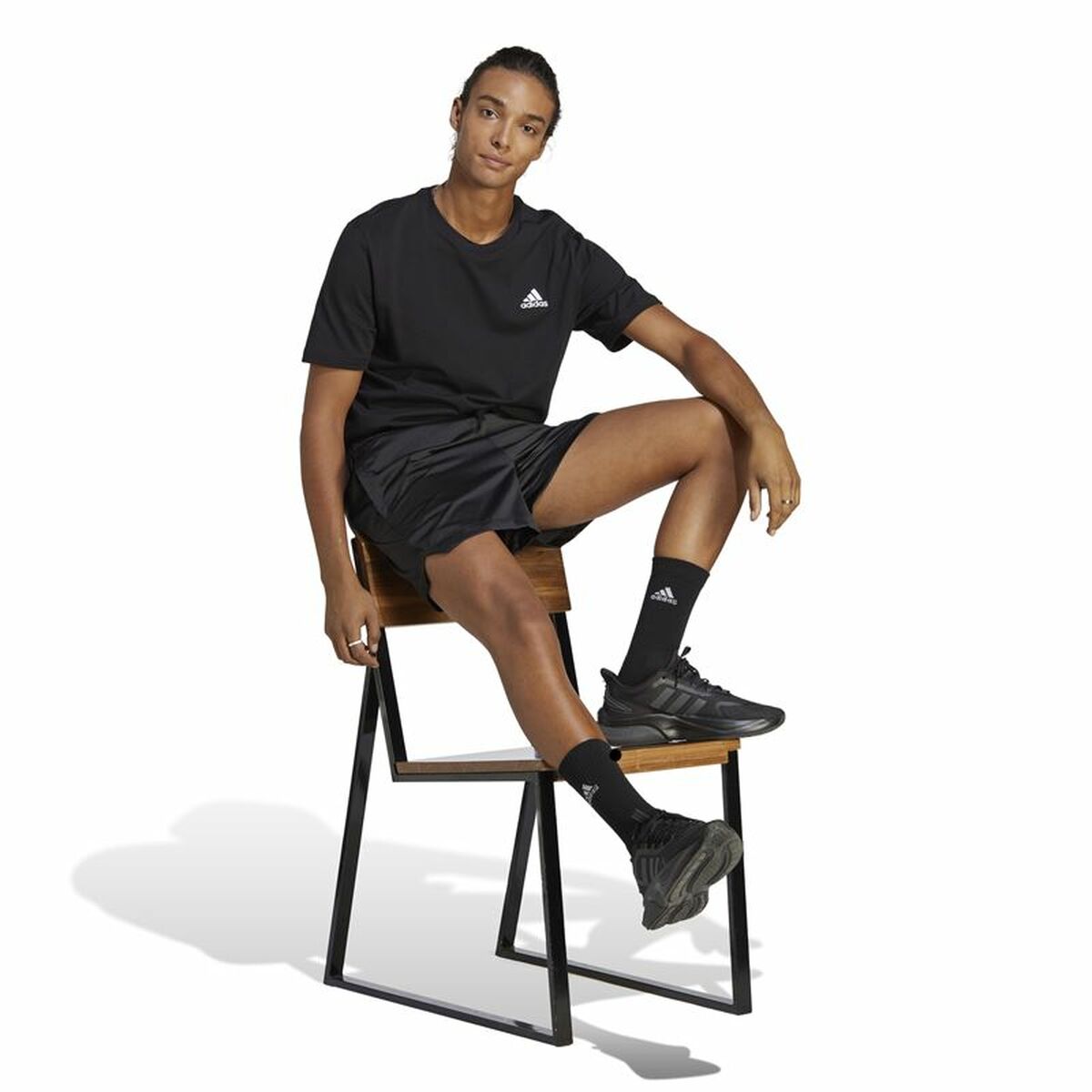 Ανδρική Μπλούζα με Κοντό Μανίκι Adidas Training Μαύρο