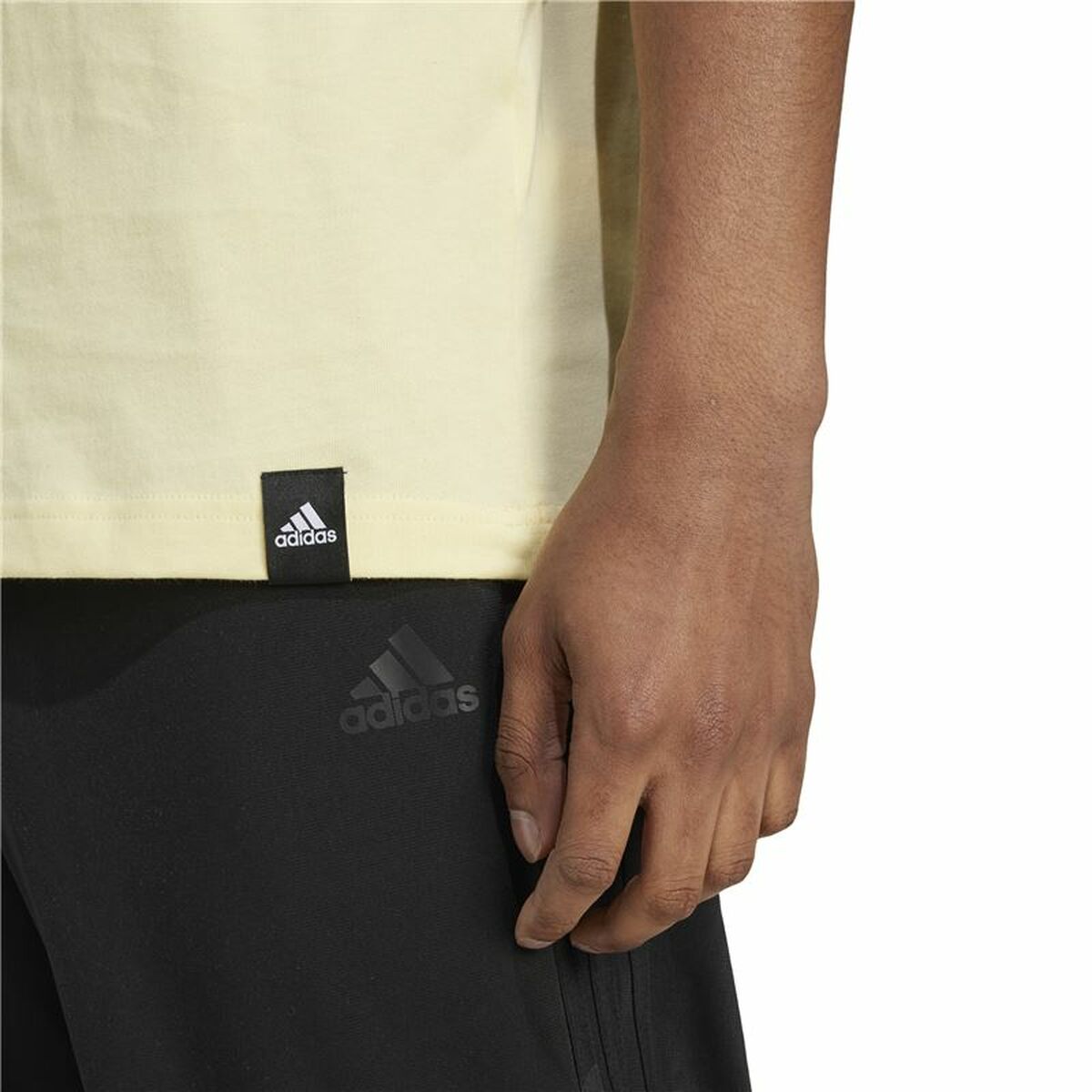 Ανδρική Μπλούζα με Κοντό Μανίκι Adidas Codes Bos Graphic Κίτρινο