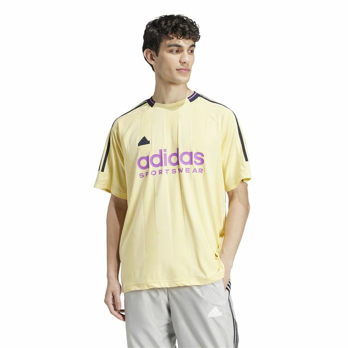 Ανδρική Μπλούζα με Κοντό Μανίκι Adidas House Of Tiro Jacquard Κίτρινο