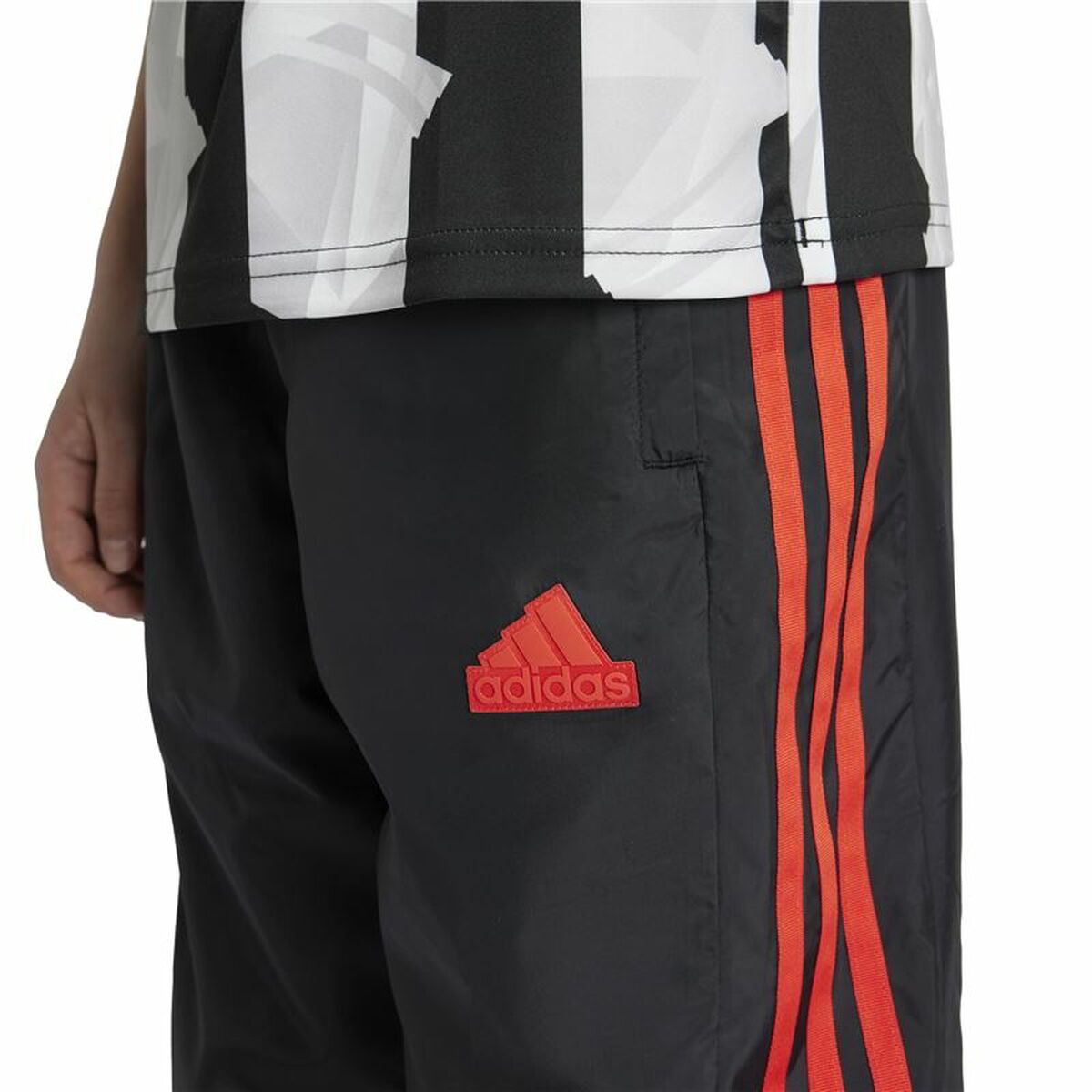 Μακρύ Αθλητικό Παντελόνι Adidas Tiro Woven Μαύρο Για άνδρες και γυναίκες