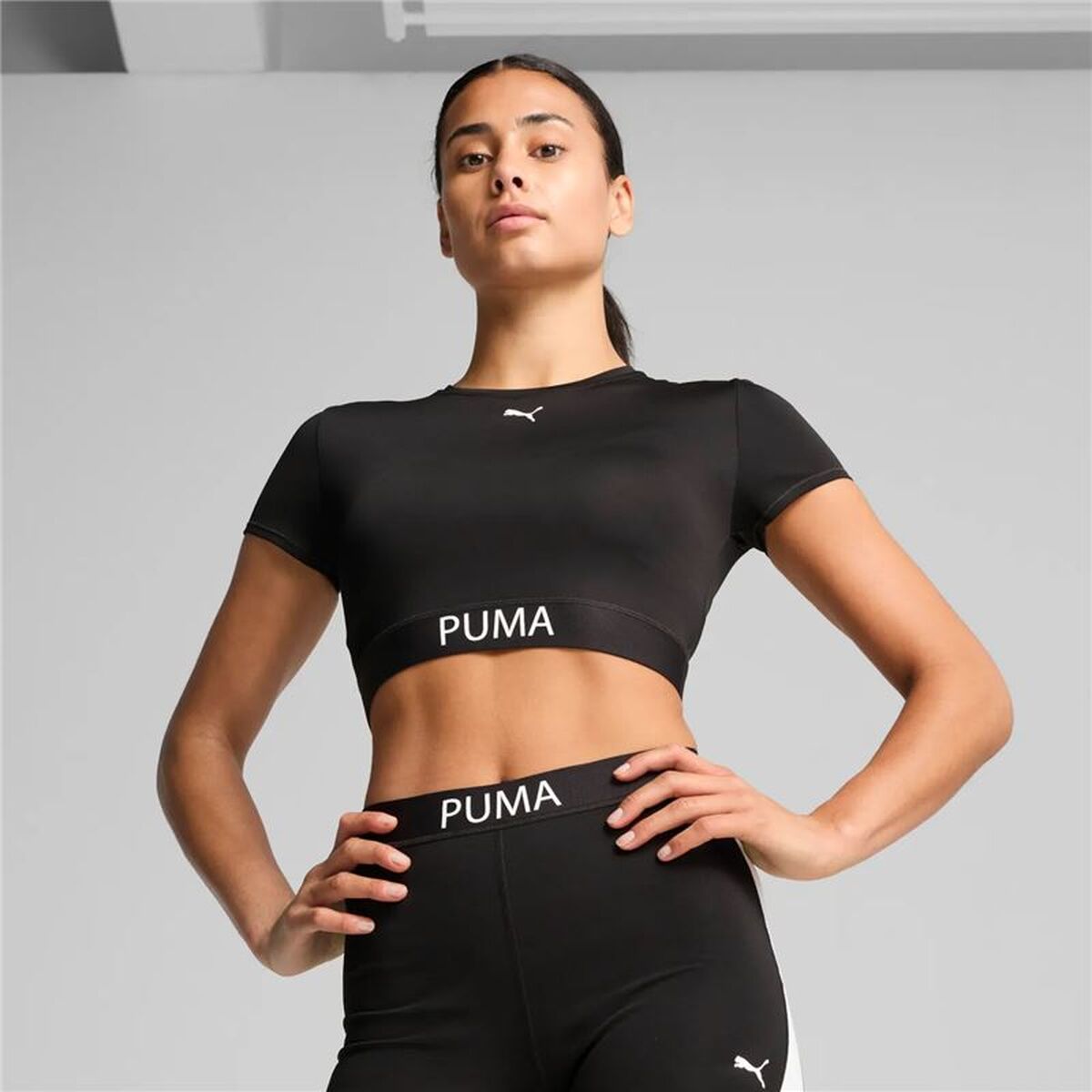 Γυναικεία Μπλούζα με Κοντό Μανίκι Puma W Strong Fitness