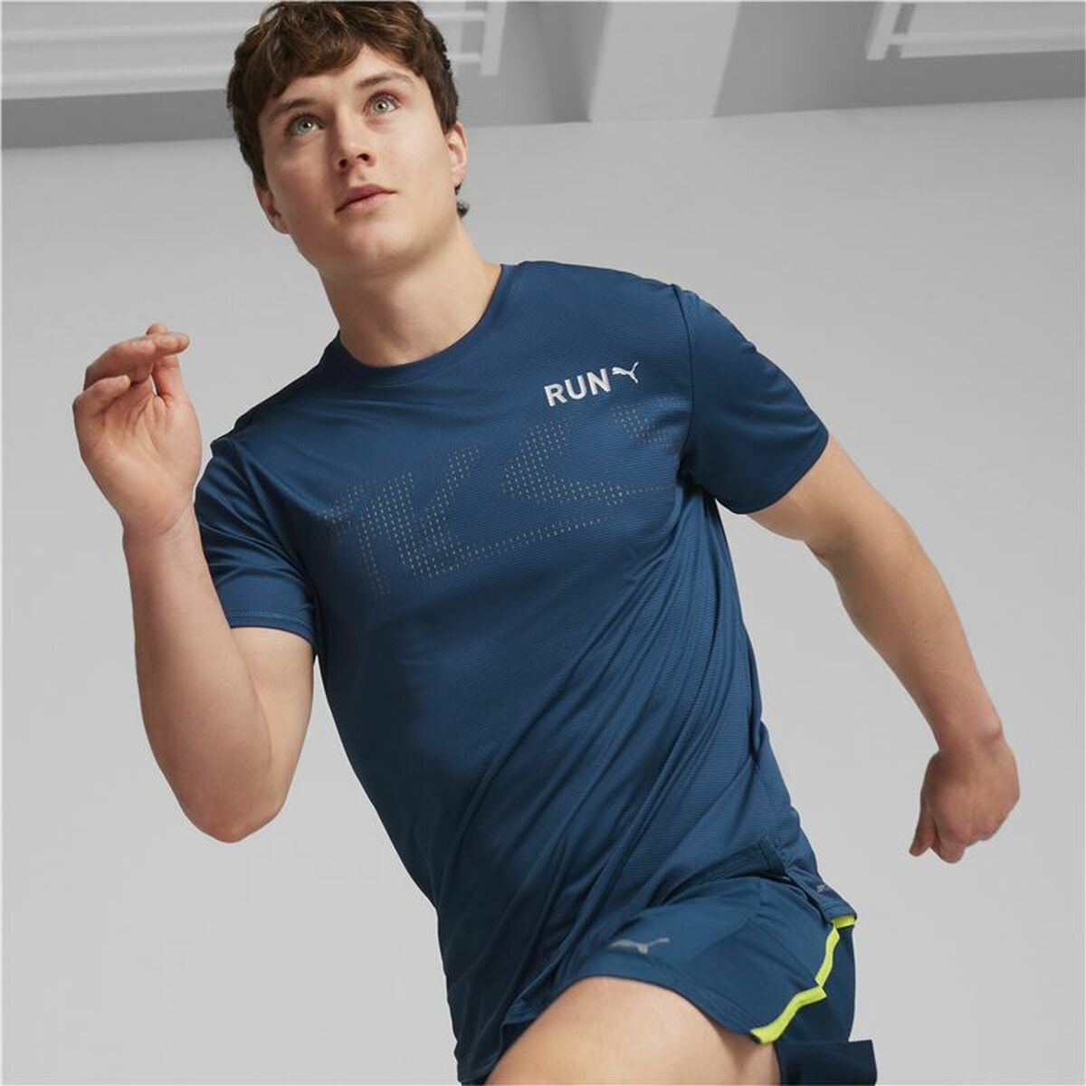 Ανδρική Μπλούζα με Κοντό Μανίκι Puma Run Favorite Σκούρο μπλε