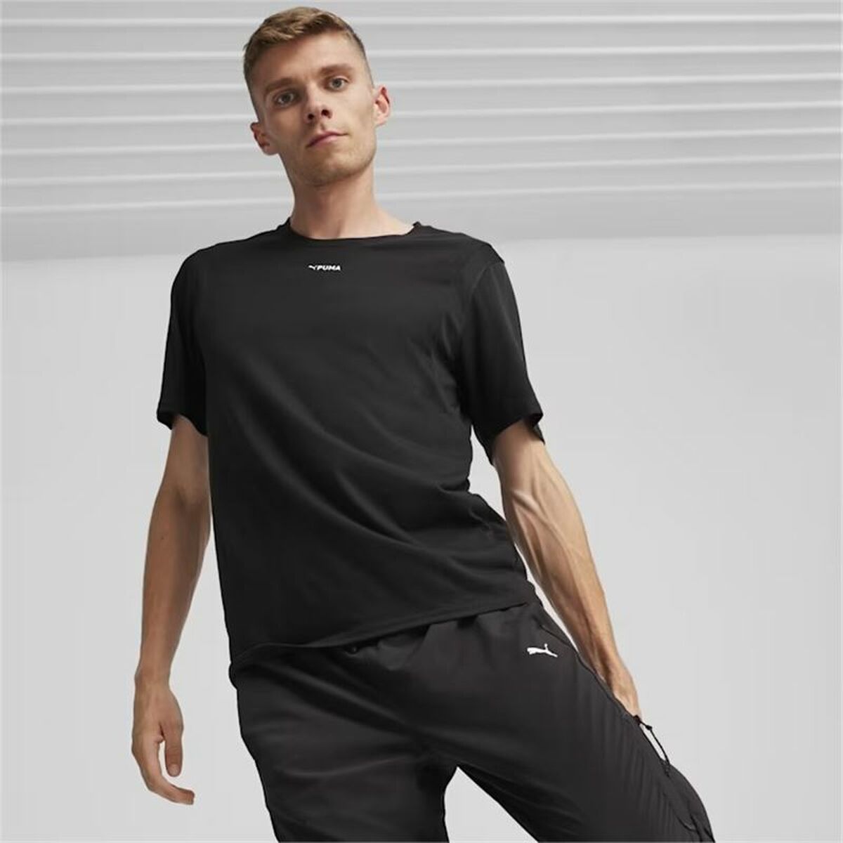 Ανδρική Μπλούζα με Κοντό Μανίκι Puma FIT Triblend Μαύρο