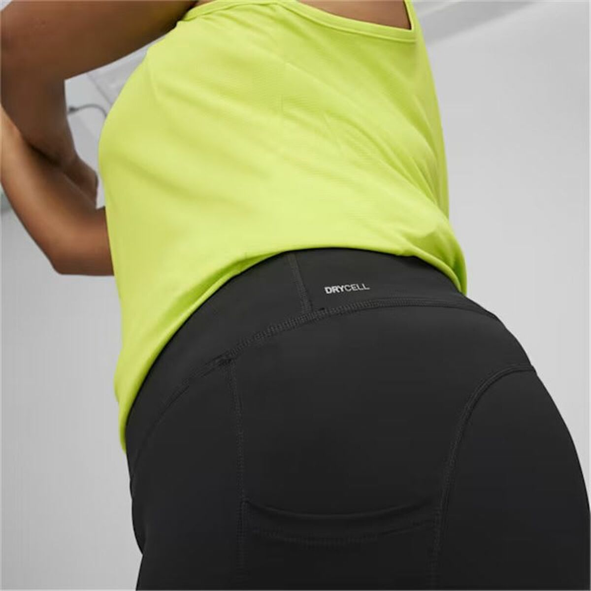 Αθλητικά Γυναικεία Κολάν Puma Run Favorites Velocity Μαύρο