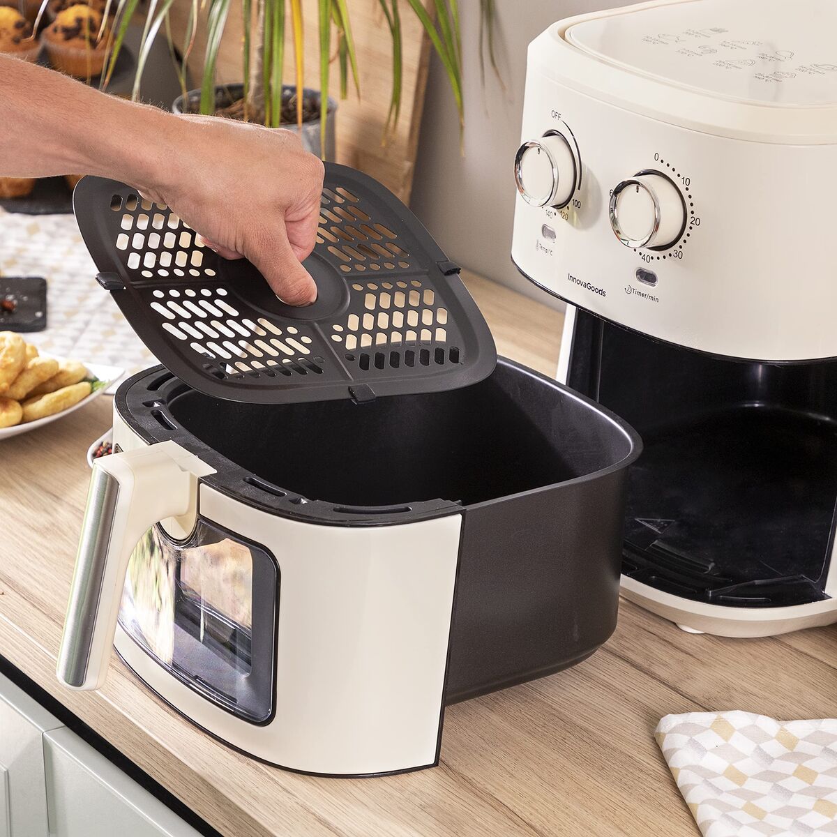 Φριτέζα με Αέρα InnovaGoods Κρεμ 6,5 L 1700 W Ανοξείδωτο ατσάλι (Ανακαινισμένα D)