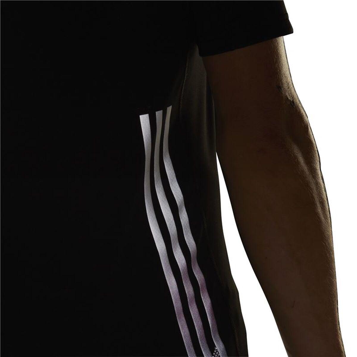 Ανδρική Μπλούζα με Κοντό Μανίκι Adidas Run Icons 3S Μαύρο