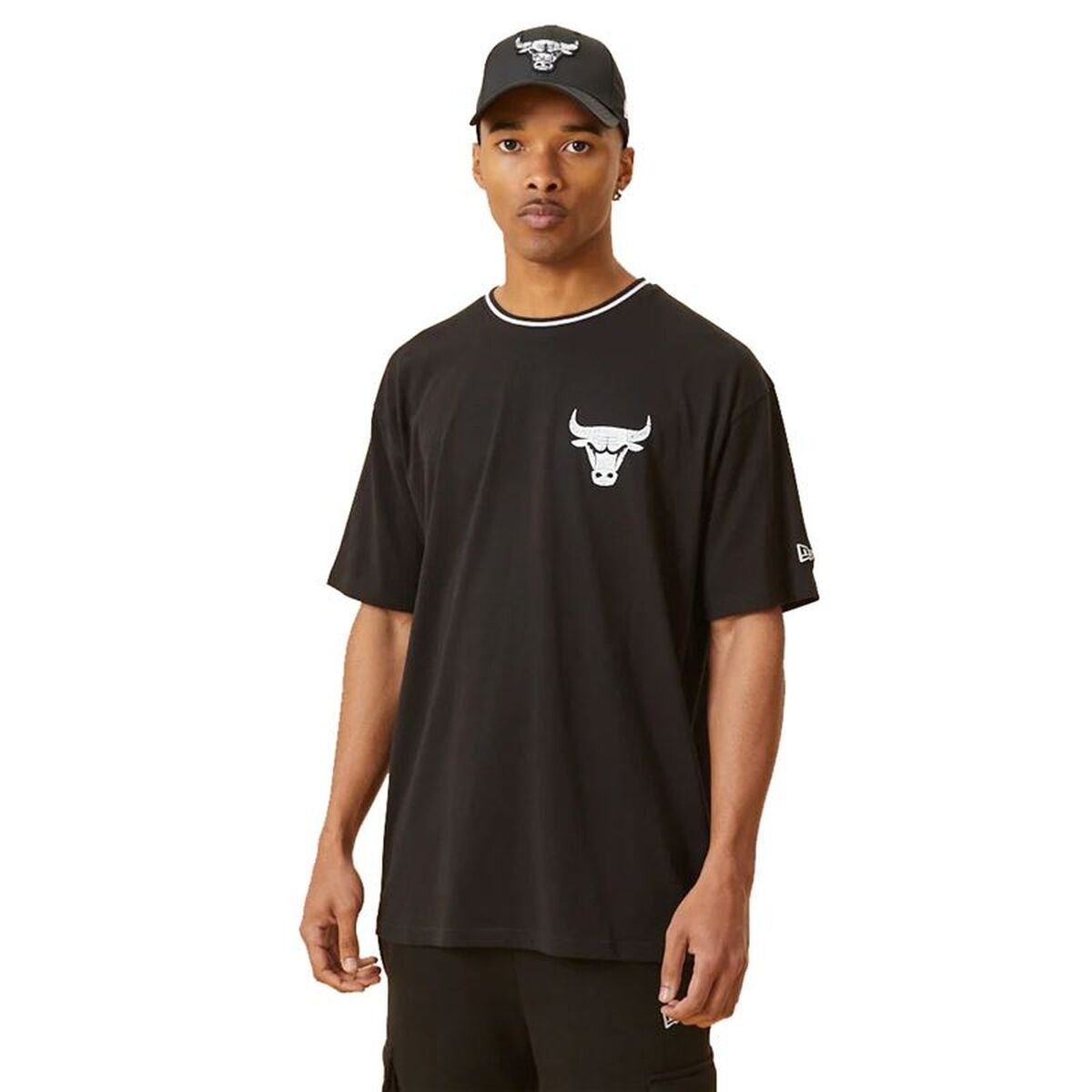 Μπλουζάκι μπάσκετ New Era Chicago Bulls Graphic M Μαύρο